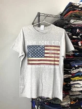 Vintage 2000’s America USA Flag New York Art T Shirt Hype Gray M Size