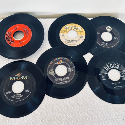 45 Record Lot of 45s 1970's 1960's Vinyl 7" Beetles, Elvis, Dion, John Lennon - Picture 14 of 18