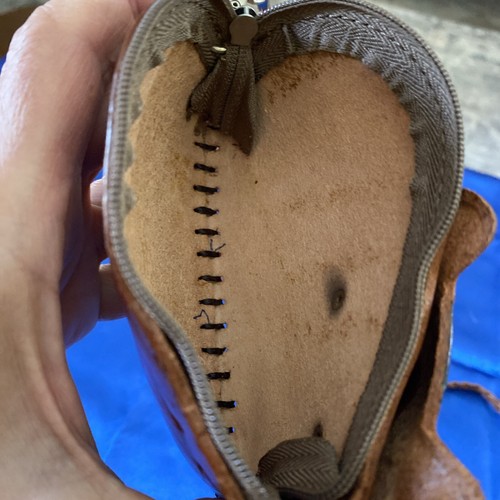Cat Wallet/ Purse For Girls / Woman’s Genuine Leather EUC - Picture 8 of 9
