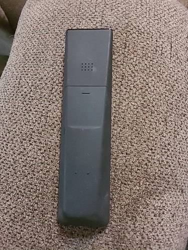 Xfinity / Comcast XR15v2-UQ Voice Remote - Voice Activated Remote - Gray - Used - Picture 2 of 2