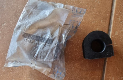 HONDA Genuine Front Stabilizer Bar Bush 51306-SM4-010