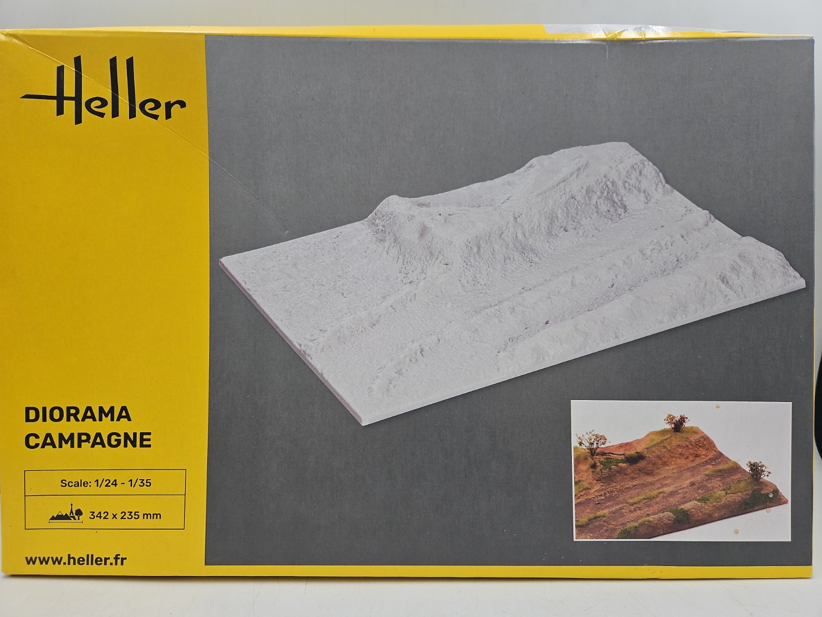 Heller 81254 Socle Diorama Campagne Base 1:35 Scale Display Base New Boxed