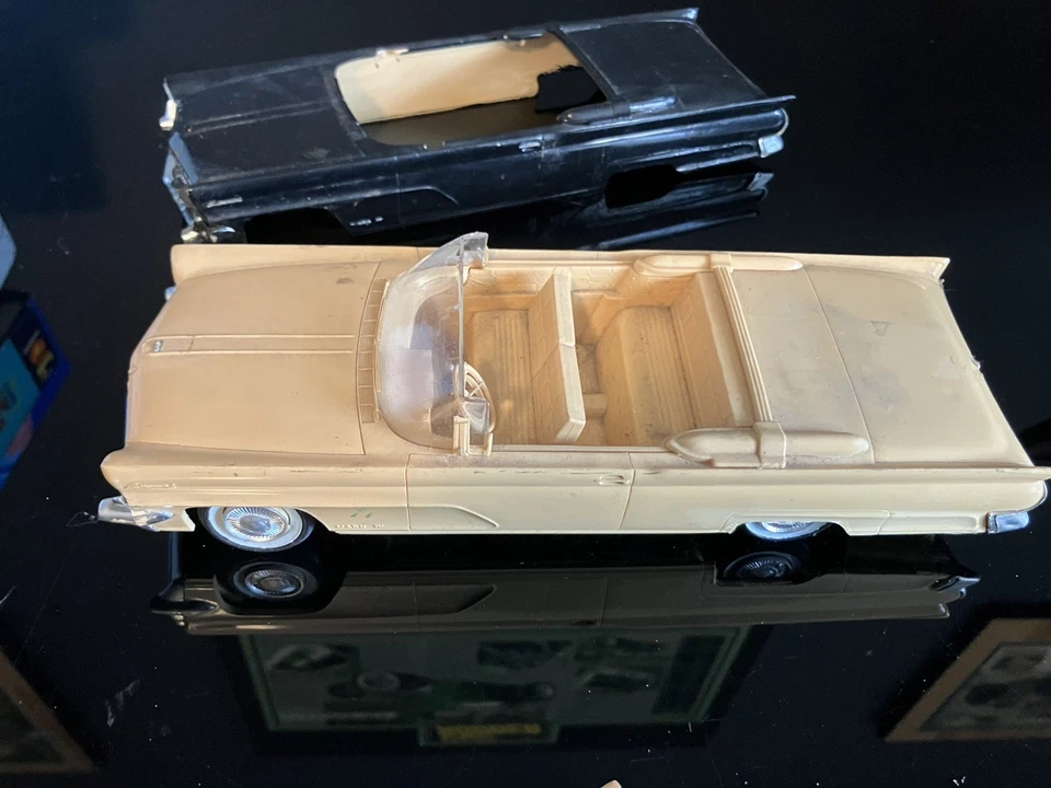 AMT 1959 Lincoln Mark IV Convertible Screw Bottom For Parts Or Resto W/ Extra - Image 3 of 4