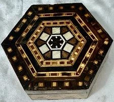 Vintage Inlay Wood Marquetry Mosaic Trinket Box 4"