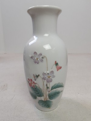 Vintage Otagiri Violet Bud Porcelain Vase 6.25'' White Hand Painted Japan 725
