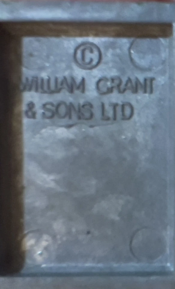 ¡Soldado de metal fundido vintage William Grant & Sons S70! Foto 2 de 4