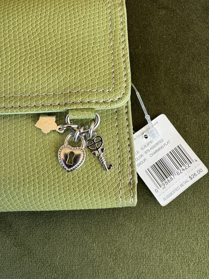 NUEVO CON ETIQUETAS Cartera Liz Claiborne Verde Con Dije - Impresionante Regalo Grado Foto 2 de 4