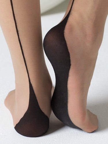 LA-1024 Calze Reggicalze Nudo Carne con Balza Riga e Tacco Cuban Heel Nero - Foto 9 di 9