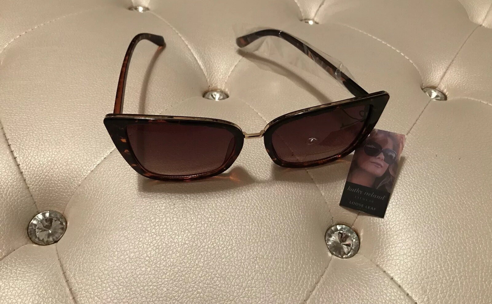NEW Kathy Ireland Brown Oversized Tortoise Fashion Cat Eye Sunglasses $25