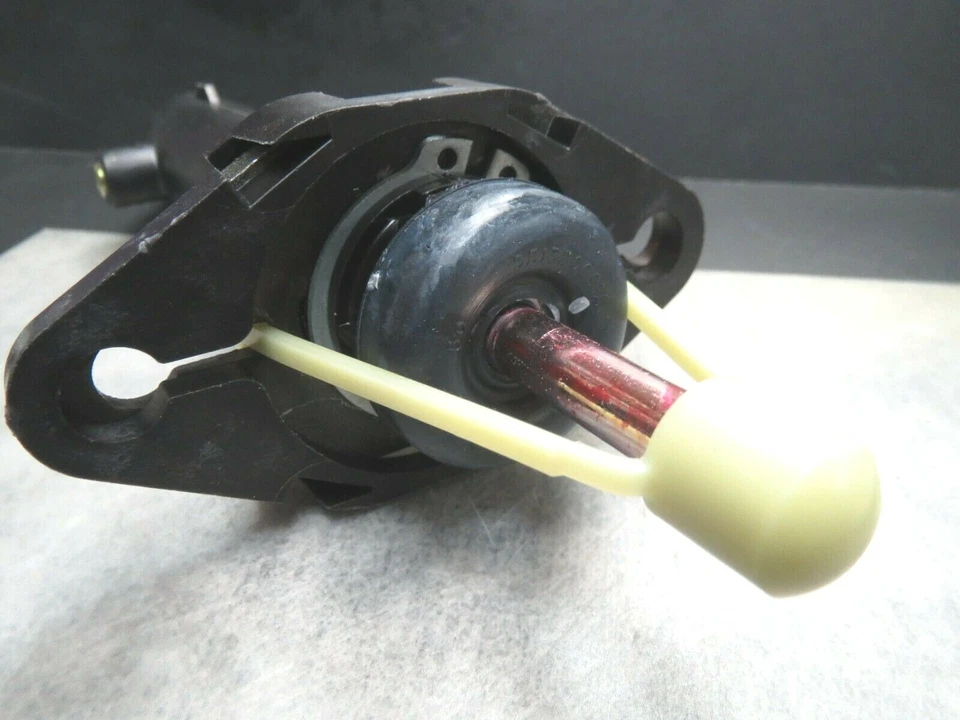 Cilindro esclavo de embrague para Jeep Cherokee 1994-2001 - Hecho en EE. UU. - ¡Envío rápido! Foto 2 de 4