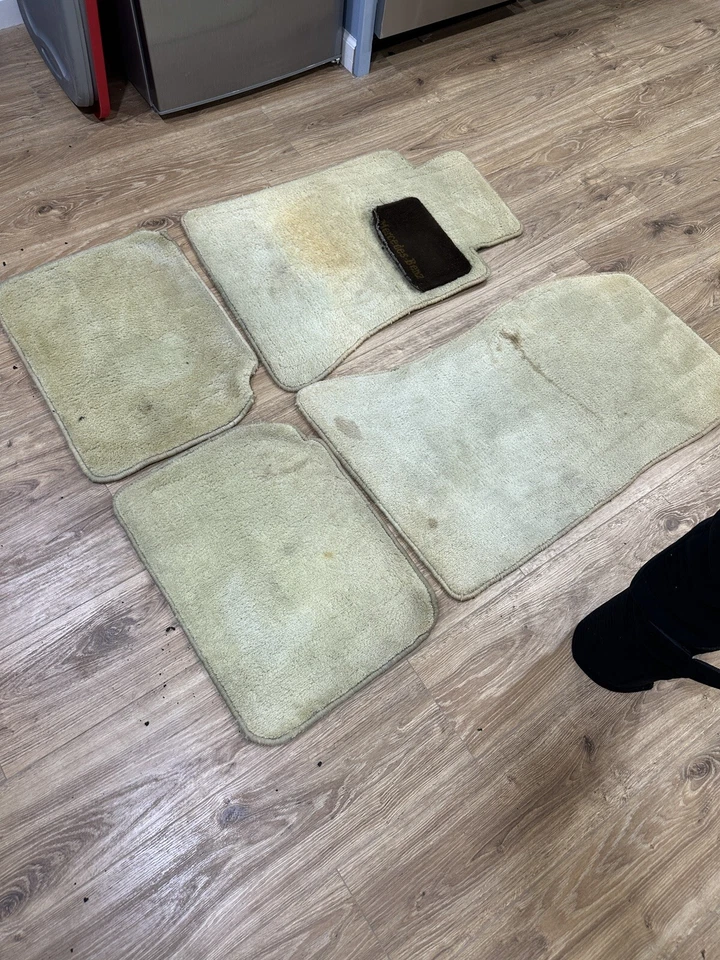 Alfombrillas Lloyd 1986-1992 Mercedes Benz 300e W124 beige tostado período correcto Foto 3 de 4