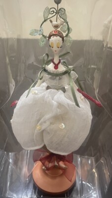 Ross Belles De Noel  Ms Penelope  Partridge   Christmas Figurines 