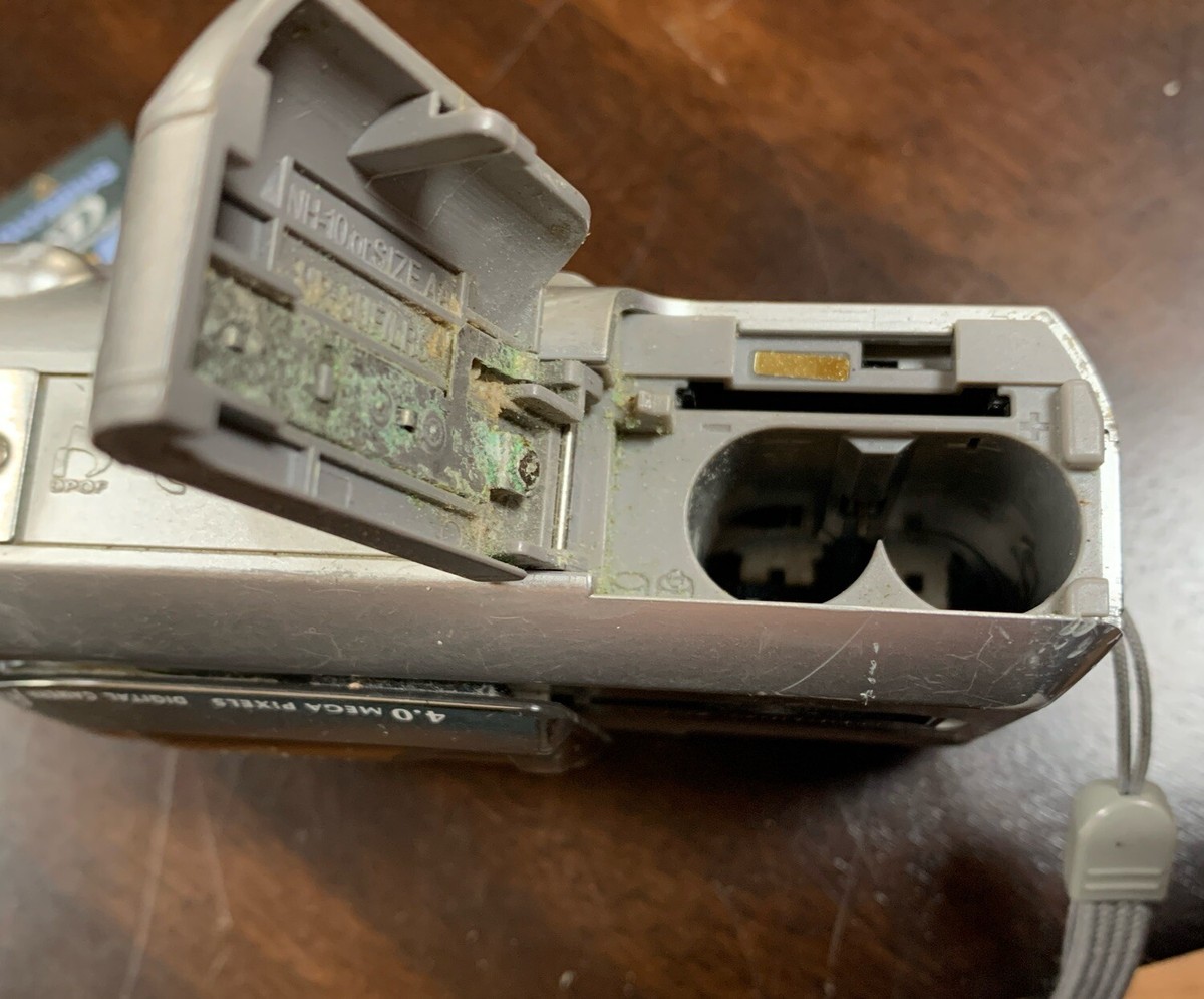 Fujifilm FinePix A340 4.0MP Digital Camera Tested & Working