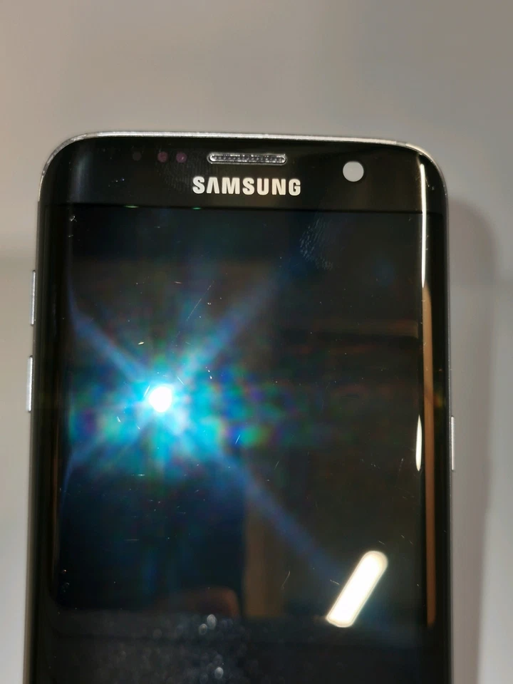 Genuine Samsung LCD Display Per Galaxy S7 Edge SM-G935 Nero Grado B -217 - Immagine 2 di 3