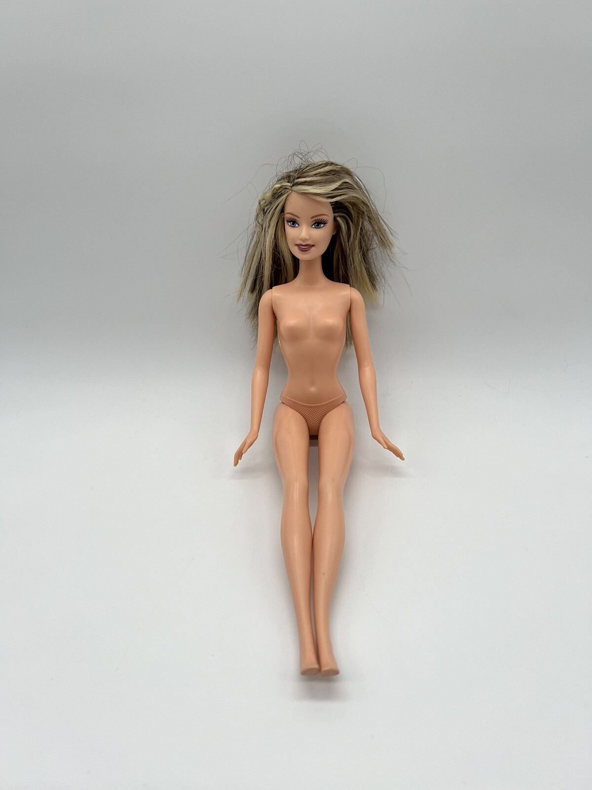 1998 Head 1999 Body Mattel Barbie China ( Box 12)