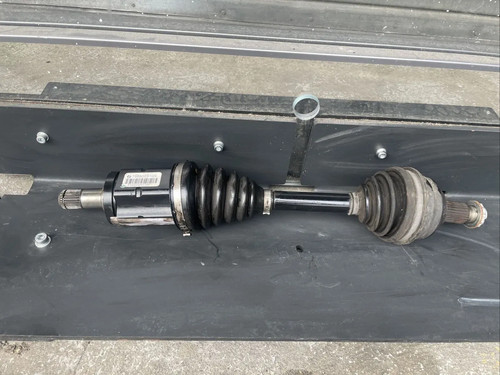 BMW E53 X5 3,0i Antriebswelle Gelenkwelle vorne links 7505003