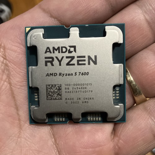 AMD RYZEN 5 7600