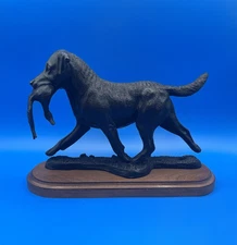 TONY ACEVEDO COLD CAST BRONZE FIGURINE OF A  CHESAPEAKE BAY RETRIEVER DOG