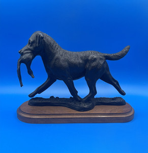 TONY ACEVEDO COLD CAST BRONZE FIGURINE OF A  CHESAPEAKE BAY RETRIEVER DOG