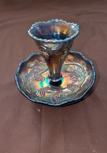 Fenton Carnival Grape EPERGNE Single Horn Multi Colored