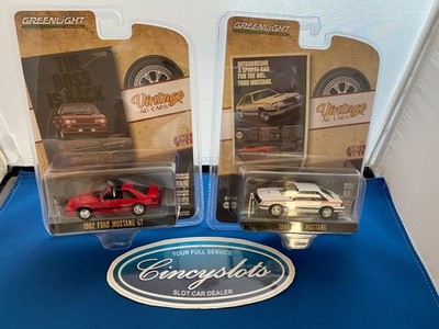 Greenlight Vintage Ad Cars 1982/80 Ford Mustang