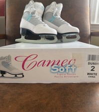 Girls Size 2 Figure Ice Skates Brand New With Box 