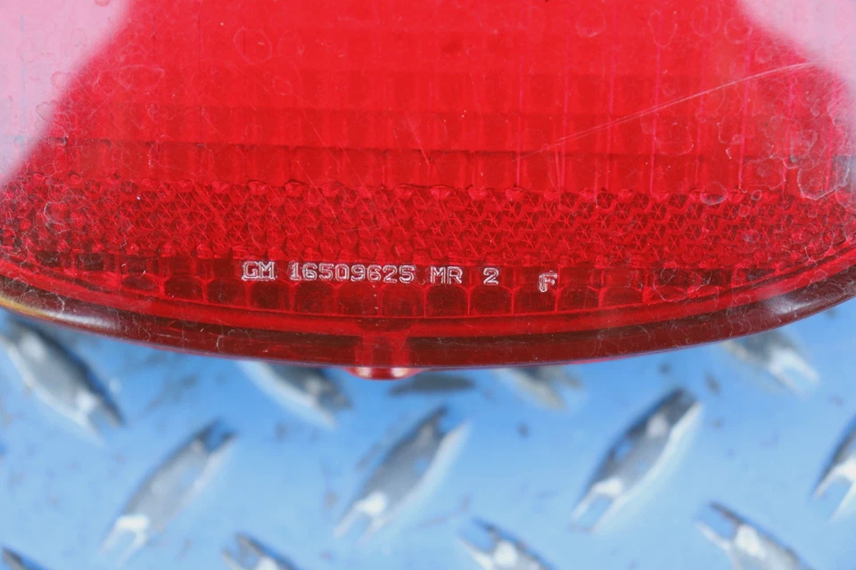 Luz trasera parachoques Chevrolet Corvette C4 1991-1996 16509625 Foto 4 de 4
