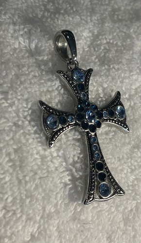 Charm Croce Celtica Tono Argento con Strass Blu Ciondolo Religioso Gioielli - Foto 6 di 10