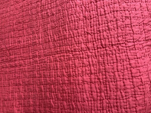 Yves Delorme King Quilt Bedspread Red Front 100% Silk/Back 100% Cotton GUC - Picture 4 of 10