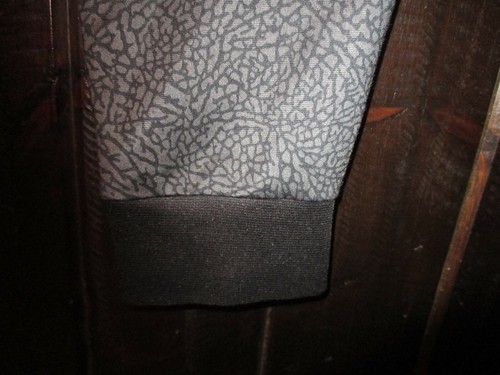 Youth Older Boy "JORDAN" track style pants, size XL, Black color. Nice!! - Picture 4 of 6