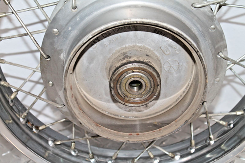 1982 SUZUKI GS450GA SUZUKIMATIC REAR RIM WHEEL - Foto 2 di 7