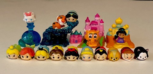 Disney Tsum Tsum Principesse TUTTE PICCOLE Set di 20 Figurine in Vinile con Stand Squinkies - Foto 21 di 21