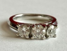 14K SOLID WHITE GOLD DIAMOND ENGAGEMENT RING 5  Appraised 3400 - Valentine