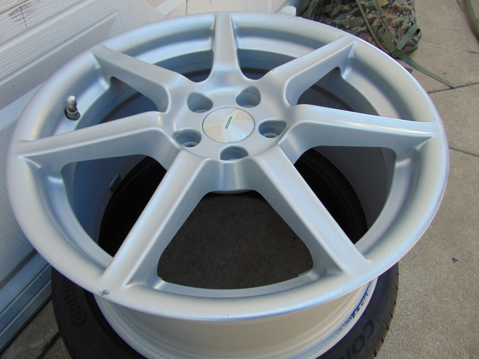 1 USED Silver OEM Aston Martin Vantage 19X9.5 REAR Rim TPMS 6G33-1007 FREE SHIP