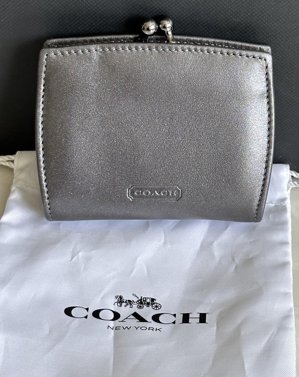 COACH VINTAGE METALLIC SILVER LEATHER MINI SLIM KISSLOCK