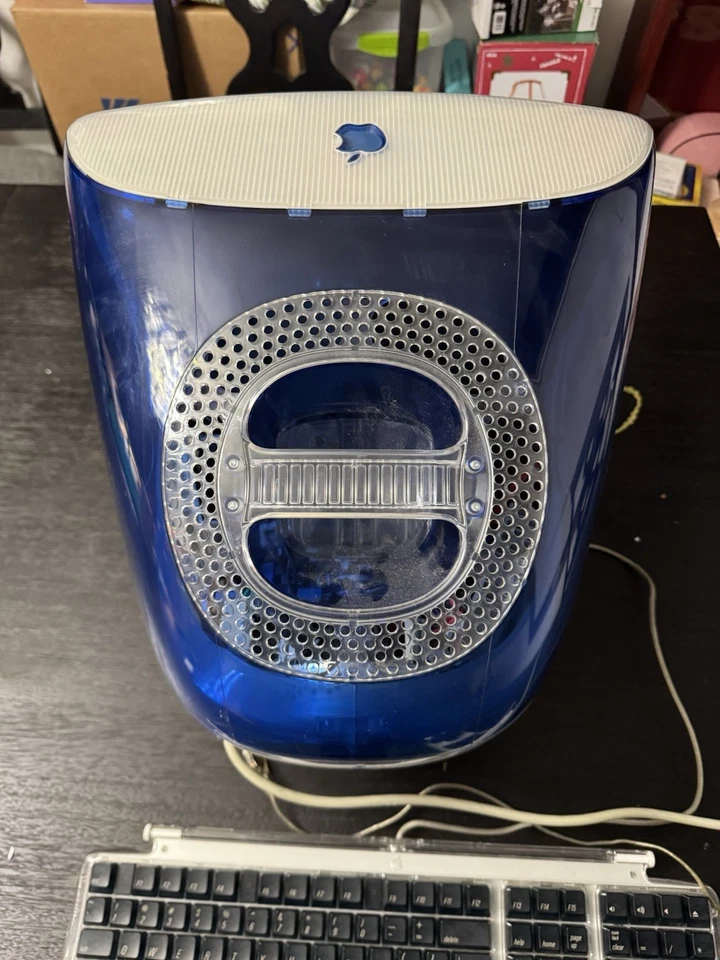 iMac M5521 Blue Vintage 2001 Computer Mac OS 9.2 In Original Box and Working - Image 4 of 4