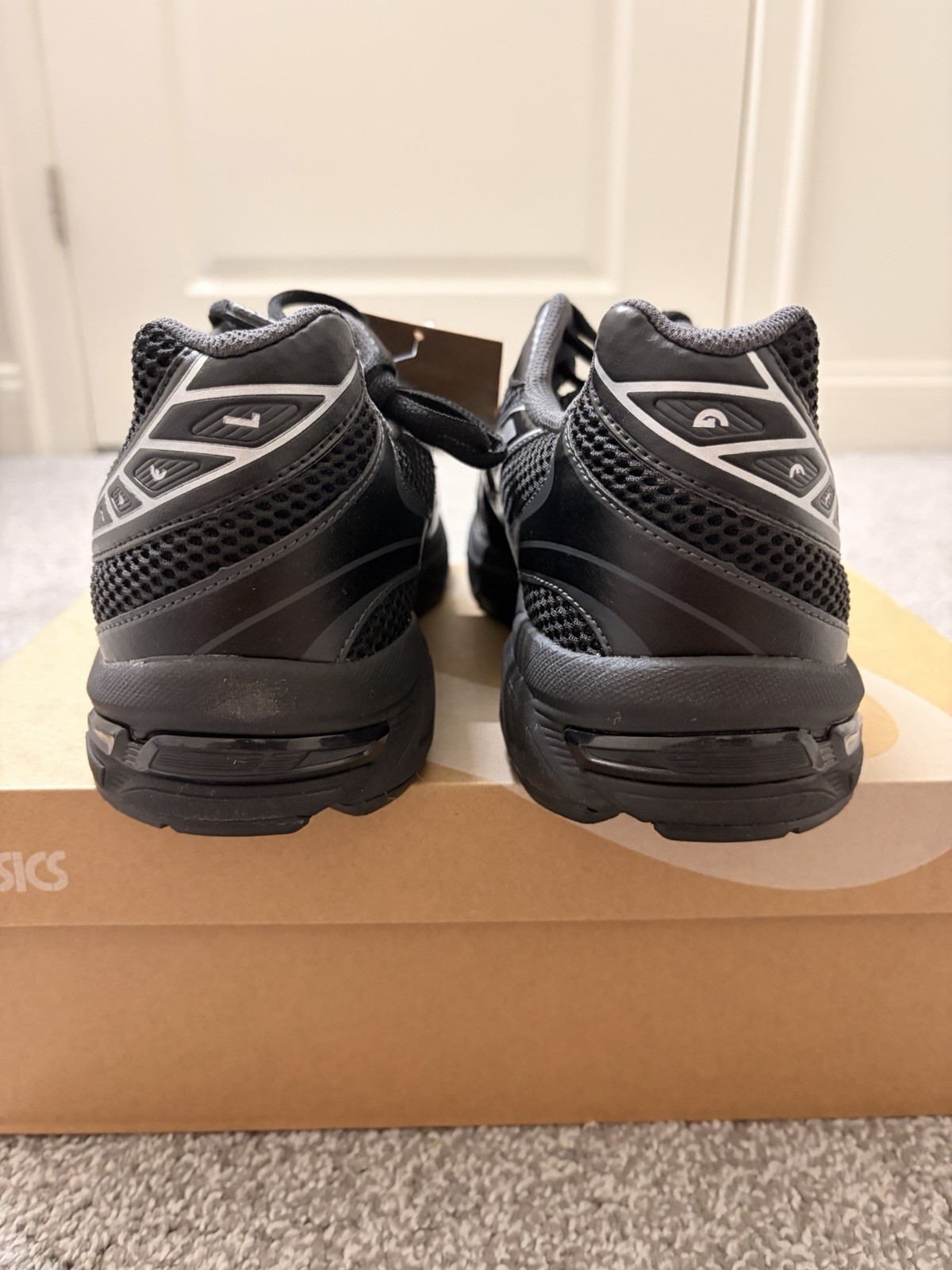 Sz 12 M ASICS GEL-1130 Black/Pure Silver Men’s Athletic Sneaker 1201A906-001 thumbnail 3