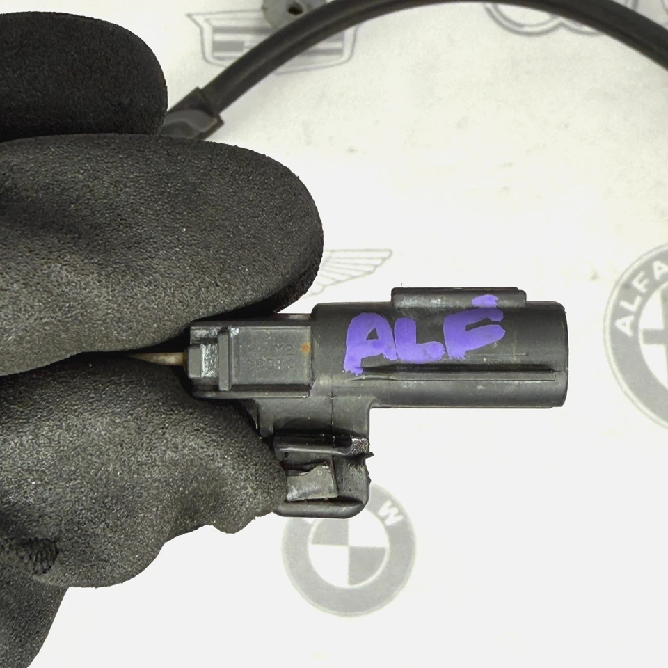 Sensor de velocidad de rueda delantero izquierdo Toyota Sienna ABS 2011-2020 OEM 89543-08050 Foto 2 de 4