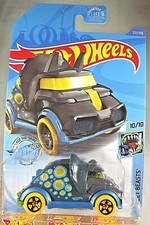 2020 Hot Wheels Treasure Hunt #212 Street Beasts 10/10 TRICERA-TRUCK Gray w/5 Sp