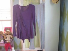 PURPLE PIXIES girls plum ruffle top gray leggings Sz 7/8