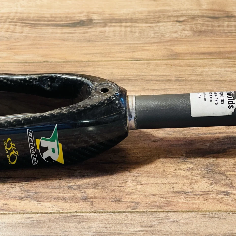 Reynolds Ouzo Pro Aero 650C Carbon Fork 1-inch 1” Threadless 40 Rake 220mm - Image 3 of 4