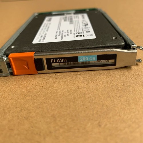 EMC 200GB 005050599 SAS 6Gbps 2.5" SFF Flash VNX SSD SOLID STATE DRIVE - Afbeelding 2 van 3