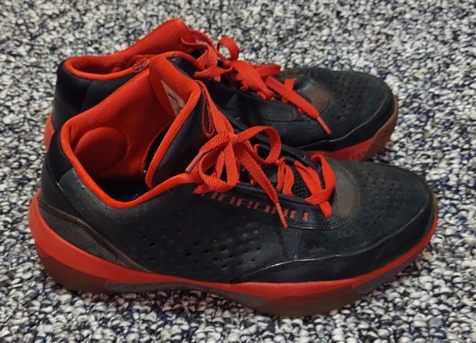 Talla 12 - Jordan 2010 Team Bred Foto 2 de 4