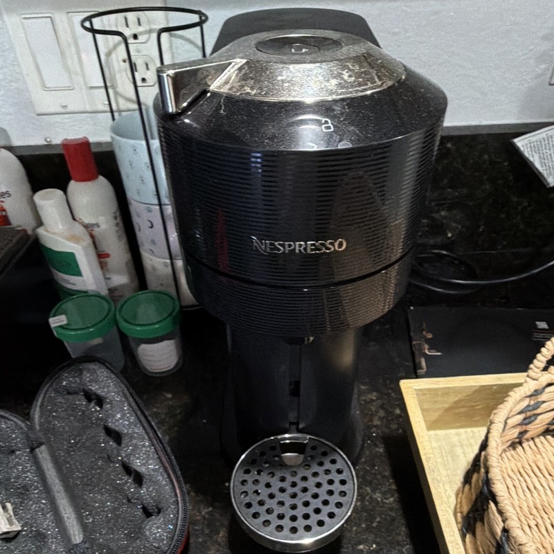 Nespresso Vertuo Next Capsule Coffee Machine Black, Digital, Removable Drip Tray