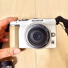 Olympus PEN E-PL1 Mirrorless Camera Tested From Japan