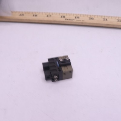 Schunk Pneumatic Gripper Component Small 1565902