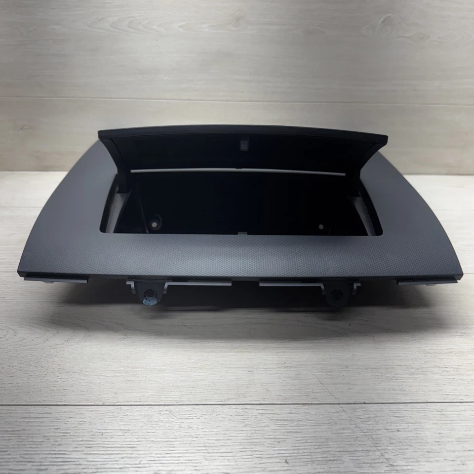 Mitsubishi Outlander 2007-2013 tablero superior central delantero caja de almacenamiento cubby fabricante de equipos originales Foto 2 de 4