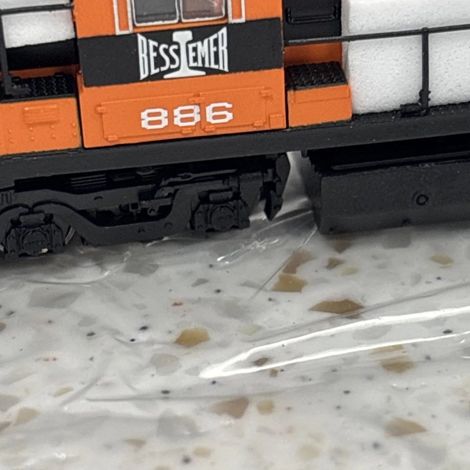 Broadway Limited Paragon 4 Alco RSD-15 B&LE 886 DCC Ready - Image 3 of 4