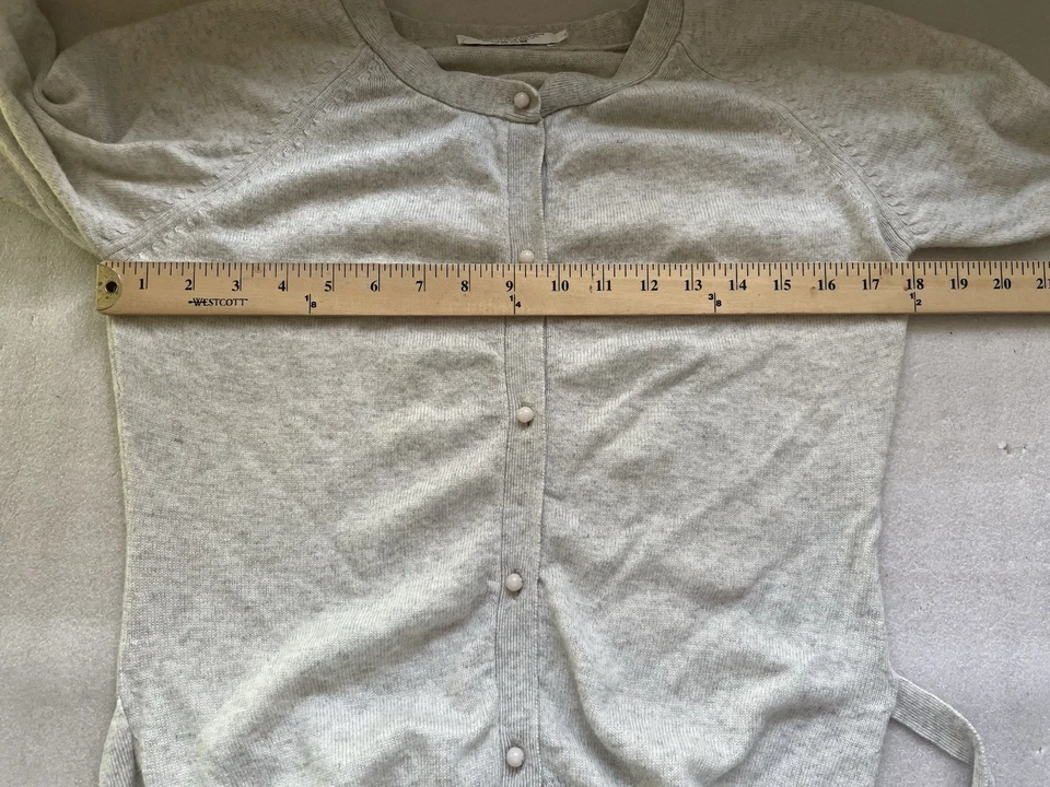 Cárdigan de cachemira exclusivo hecho a mano en Nepal para mujer Talla grande Beige Botones de punto Corbata Foto 4 de 4