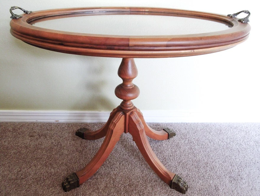 Antique coffee table with removable glass tray top deals